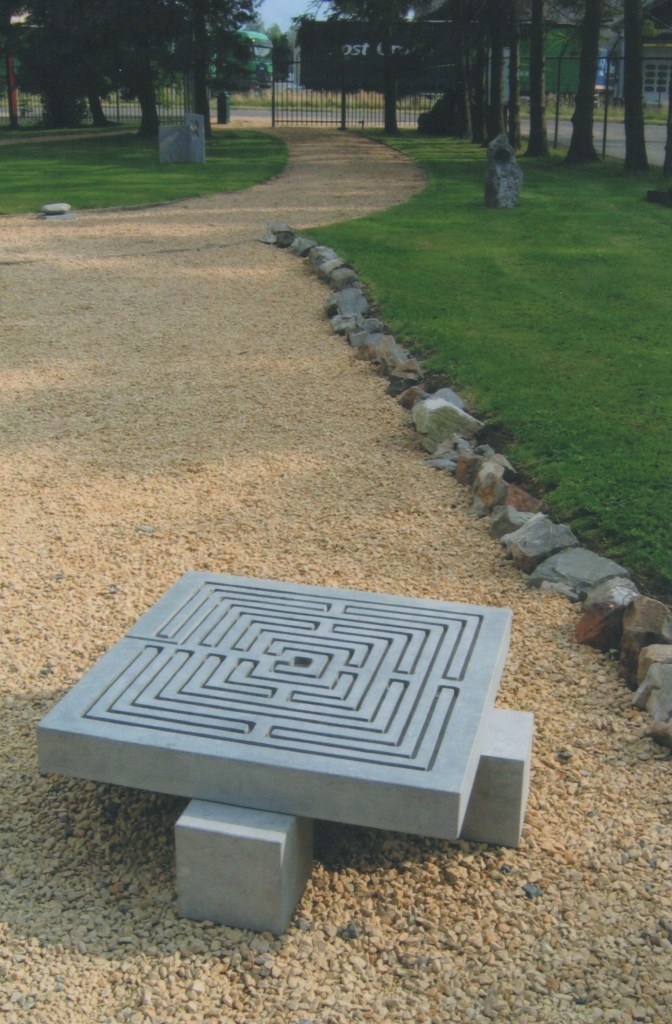 Fontaine pierre bleue